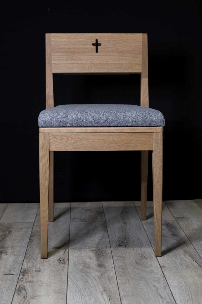 Kirchenstuhl stapelbar ZOE Kirchenstühle KirchenStuehle.at